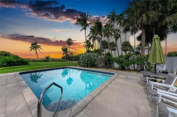 $10,900,000 | 4473 Gulf Of Mexico Drive, Unit 4473, Longboat Key, FL 34228