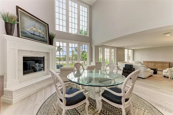 $10,900,000 | 4473 Gulf Of Mexico Drive, Unit 4473, Longboat Key, FL 34228