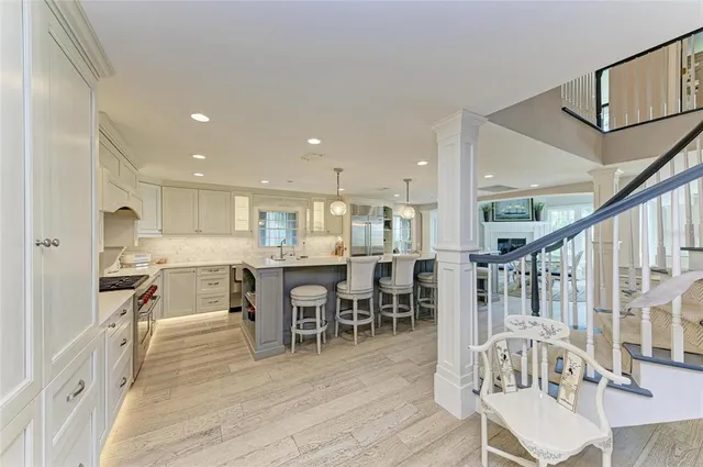 $10,900,000 | 4473 Gulf Of Mexico Drive, Unit 4473, Longboat Key, FL 34228