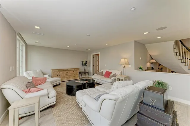 $10,900,000 | 4473 Gulf Of Mexico Drive, Unit 4473, Longboat Key, FL 34228