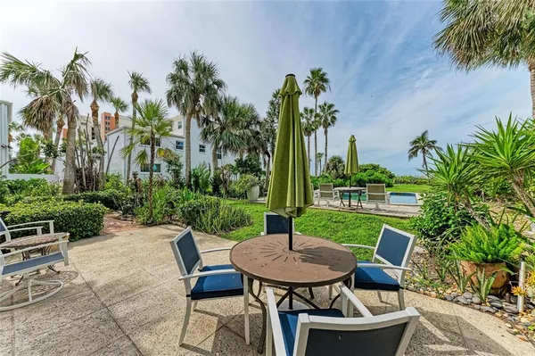 $10,900,000 | 4473 Gulf Of Mexico Drive, Unit 4473, Longboat Key, FL 34228