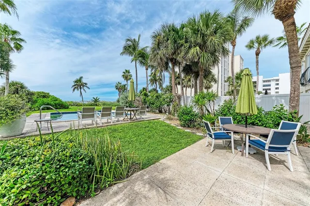 $10,900,000 | 4473 Gulf Of Mexico Drive, Unit 4473, Longboat Key, FL 34228