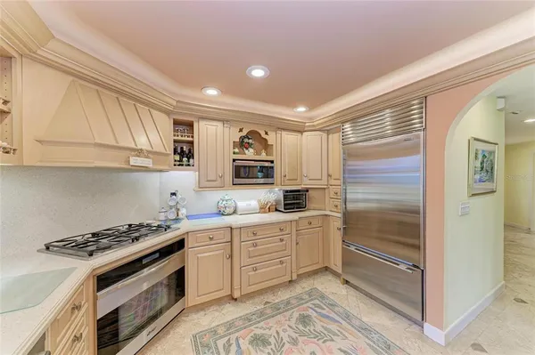 $10,900,000 | 4473 Gulf Of Mexico Drive, Unit 4473, Longboat Key, FL 34228