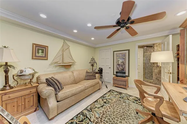 $10,900,000 | 4473 Gulf Of Mexico Drive, Unit 4473, Longboat Key, FL 34228