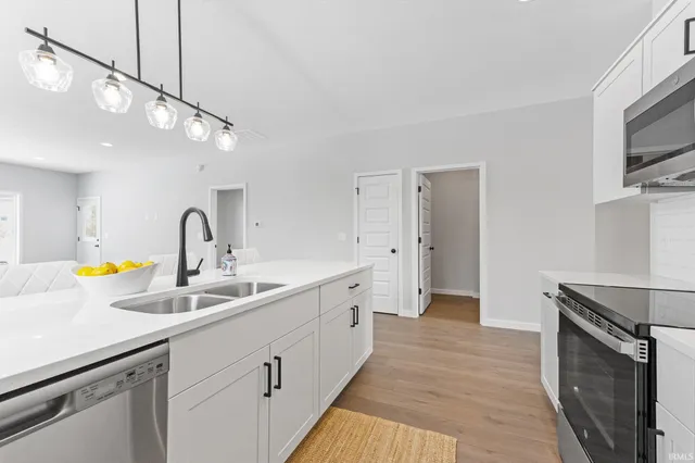 $234,900 | 1093 Emilee Court, Fort Wayne, IN 46825