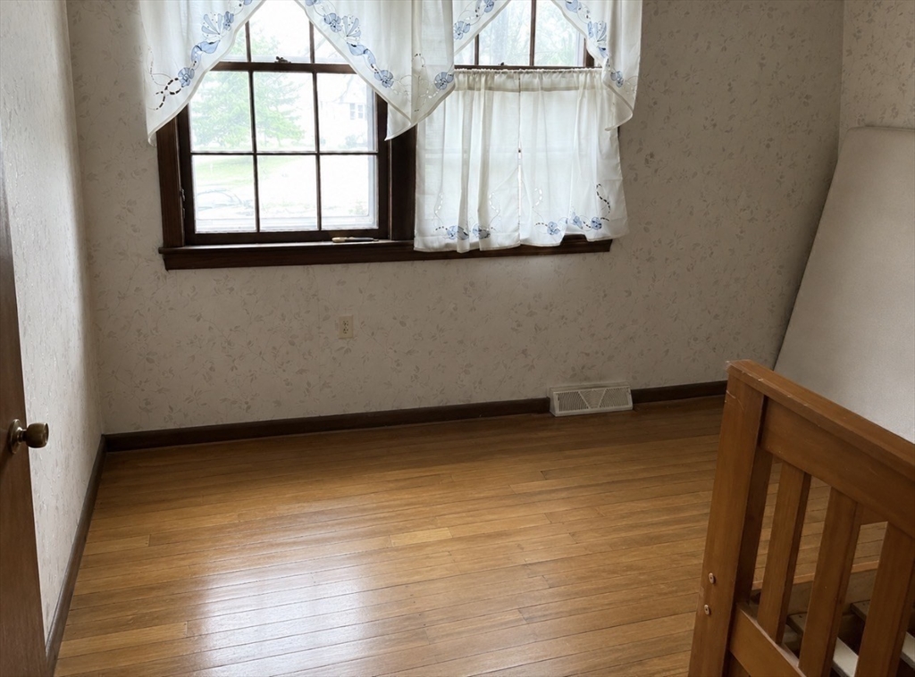 9 Eliot Road Northborough, MA 01532 - Photo 7 of 13 Gallery Image 7