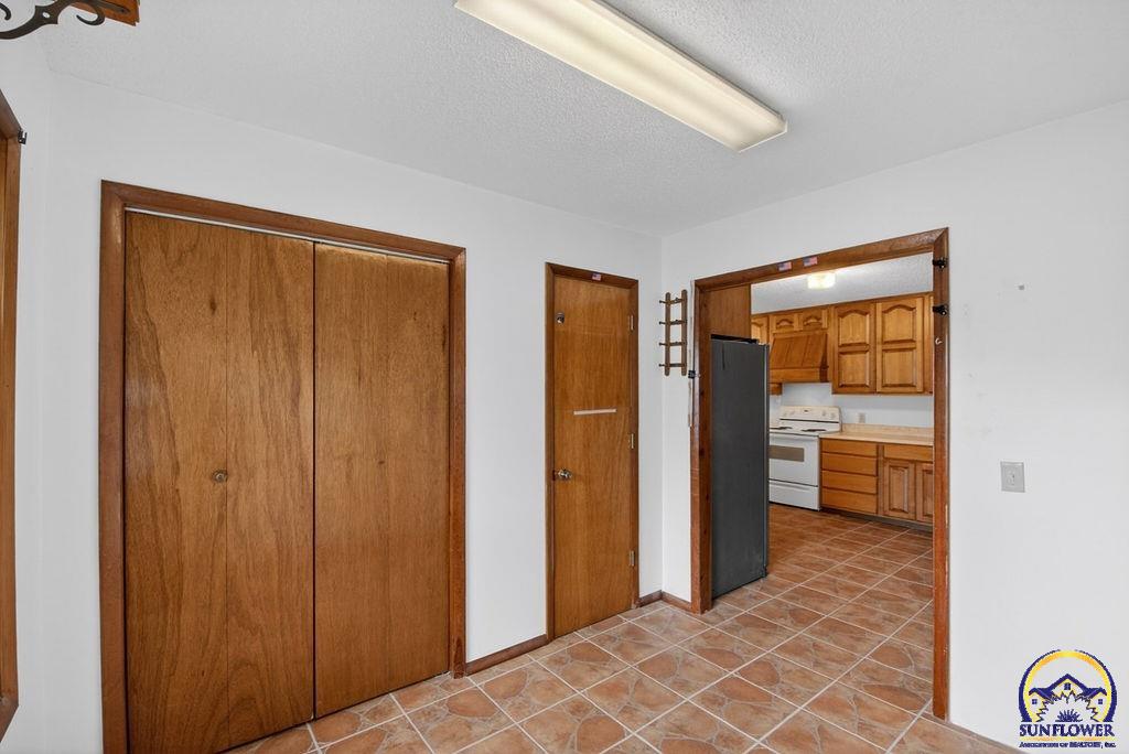 2494 Barton Road Holton, KS 66436 - Photo 18 of 58