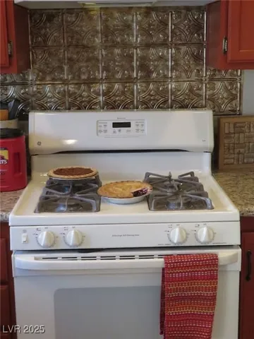 $2,600 | 514 Rancho Del Norte Drive, North Las Vegas, NV 89031