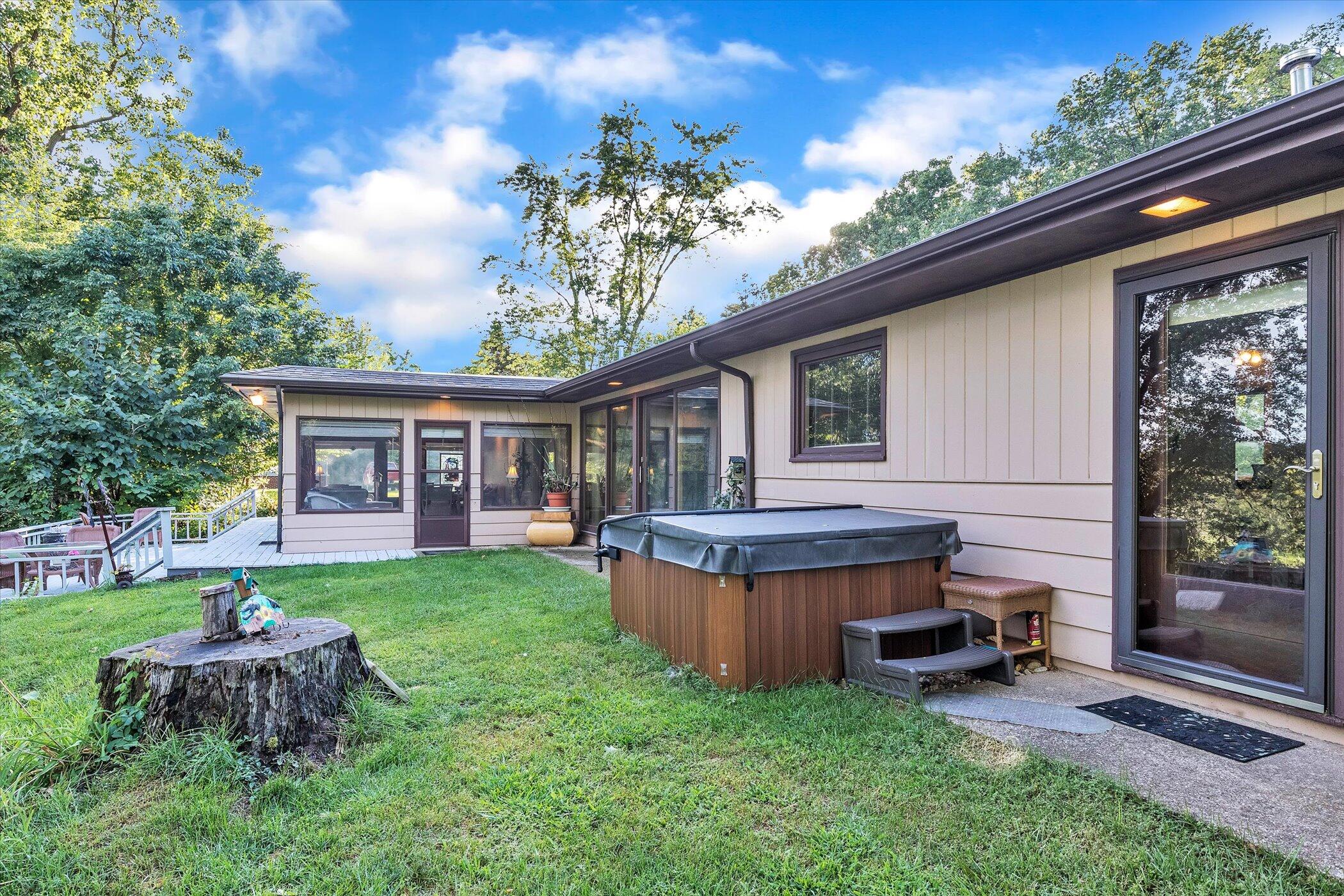 2499 Roncy Road Benton Harbor, MI 49022 - Photo 50 of 56 Hot Tub and 3-Season