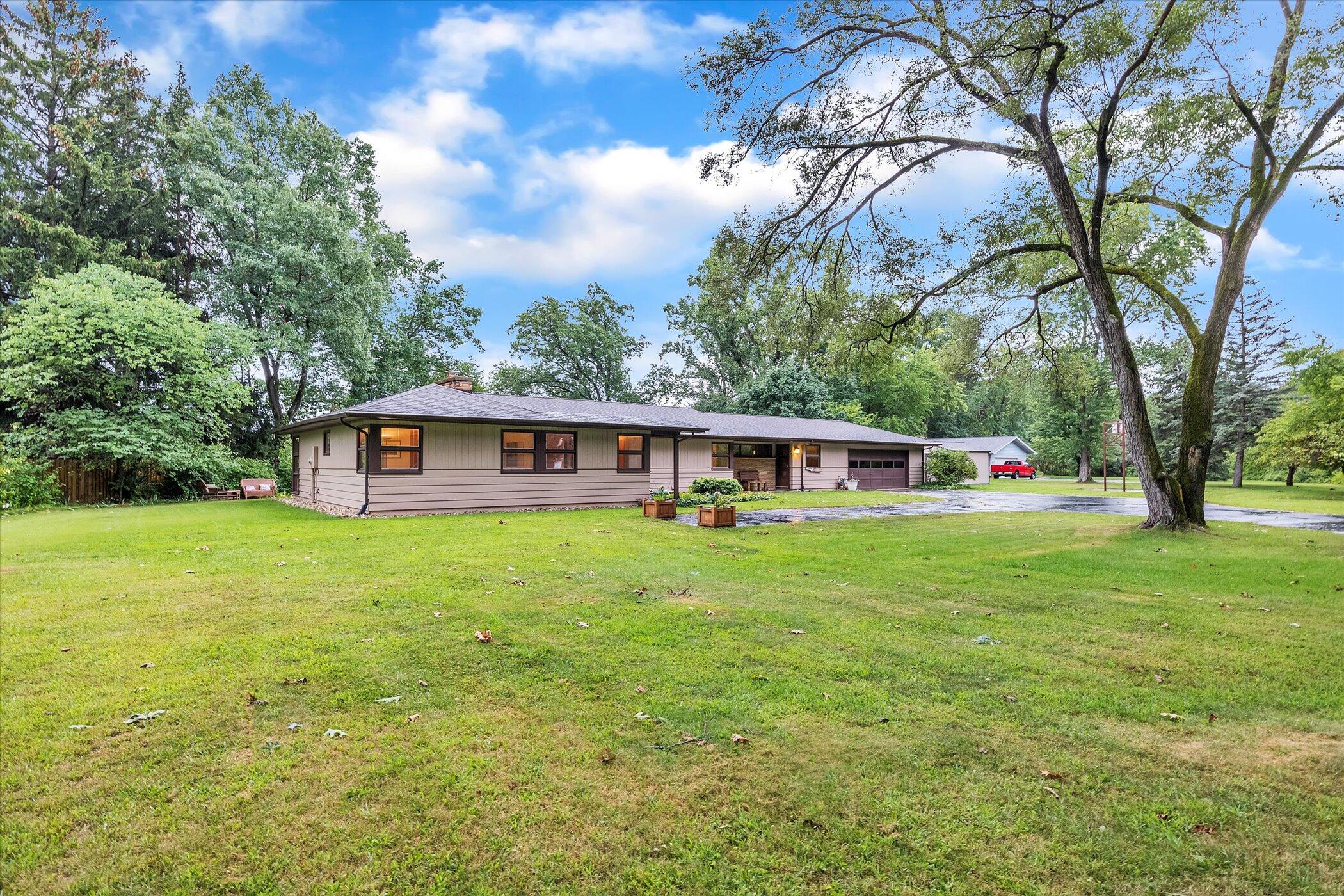 2499 Roncy Road Benton Harbor, MI 49022 - Photo 55 of 56 03-2499-Roncy-Rd-WindowStill-Real-Estate