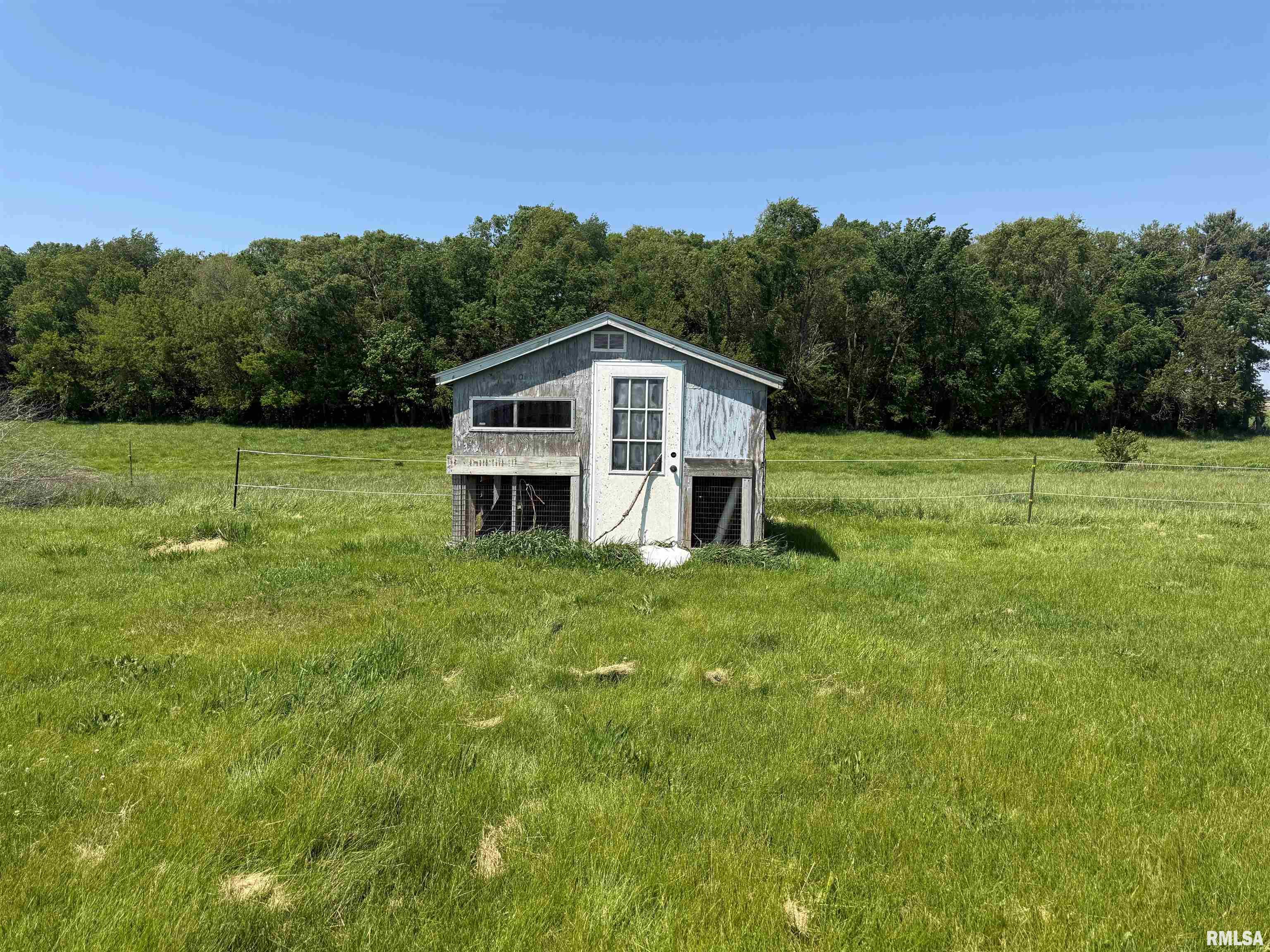 28457 Tutman Road Greenview, IL 62642 - Photo 3 of 4