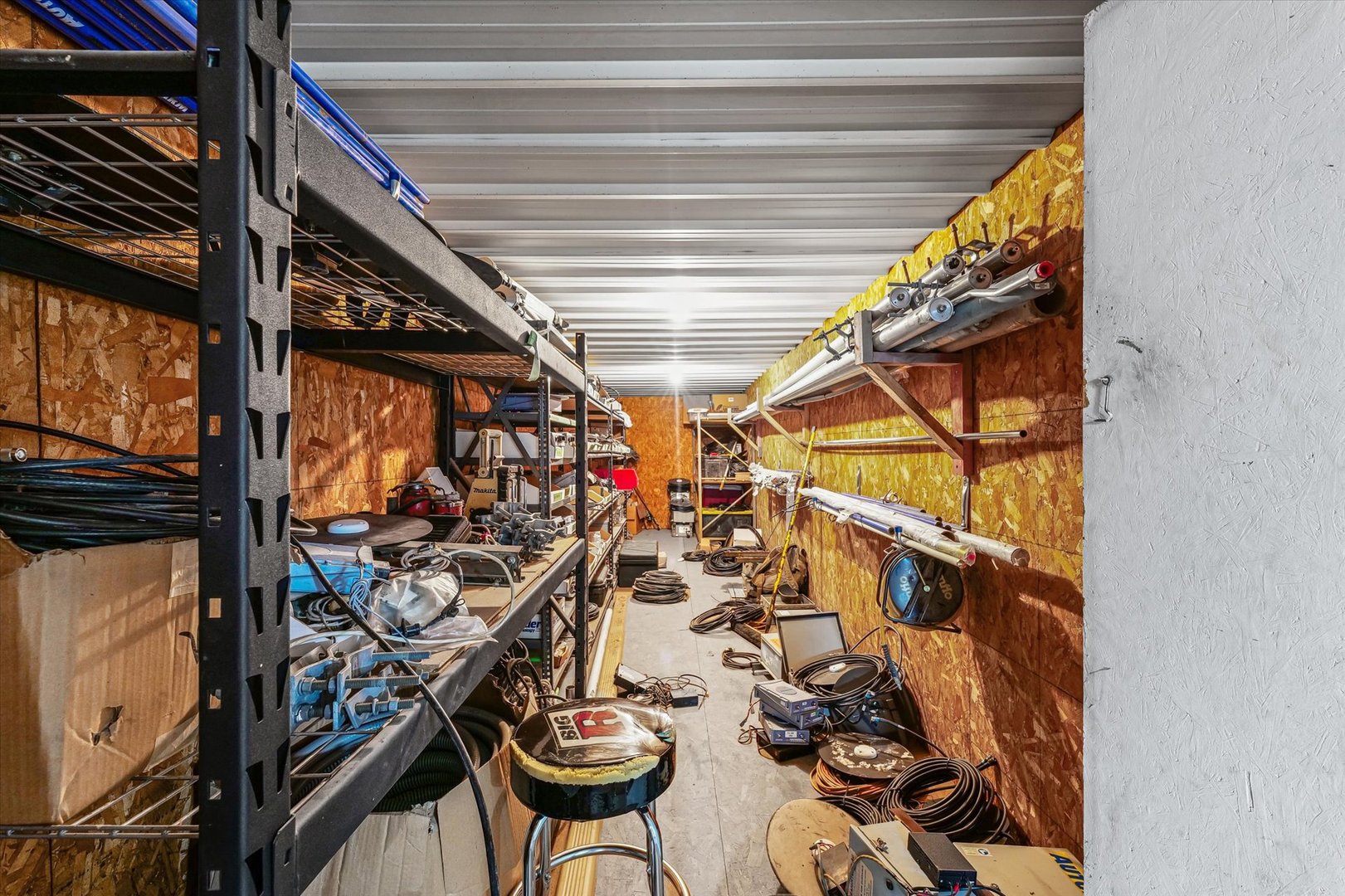 8735 North 2000 E Road Fairbury, IL 61739 - Photo 50 of 64 a view of entryway