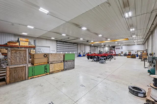 $900,000 | 8735 North 2000 E Road, Fairbury, IL 61739