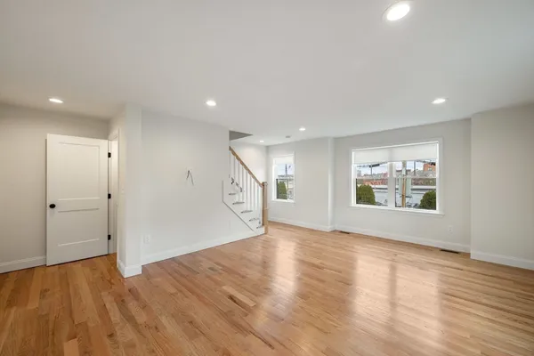 $3,600 | 32 Union Street, Unit 32, Lowell, MA 01852