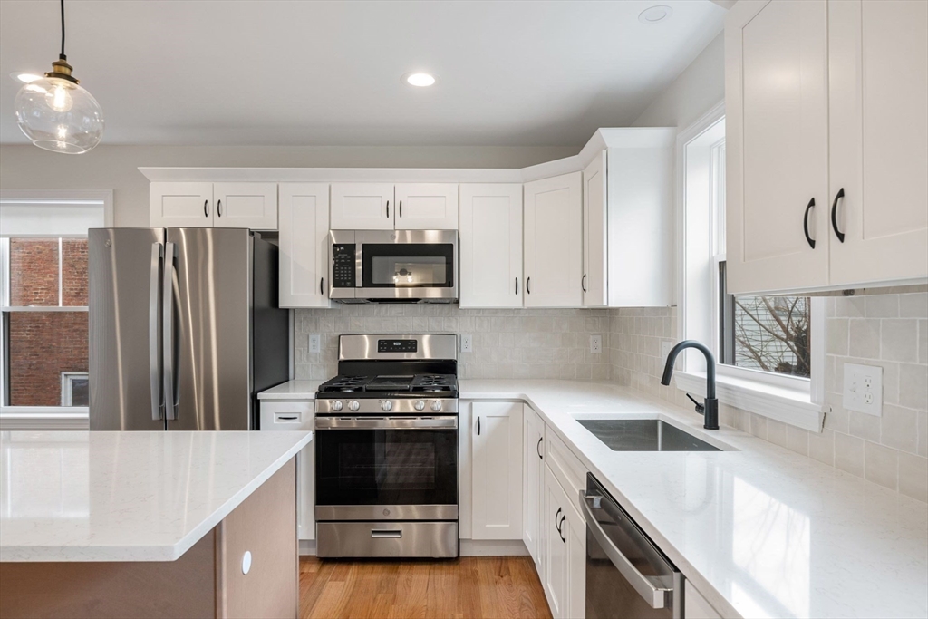 32 Union Street, Unit 32 Lowell, MA 01852 - Photo 13 of 42