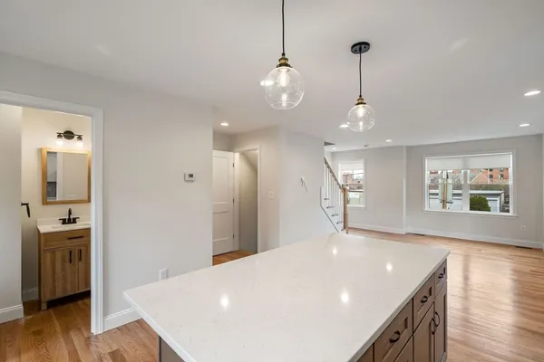 $3,600 | 32 Union Street, Unit 32, Lowell, MA 01852
