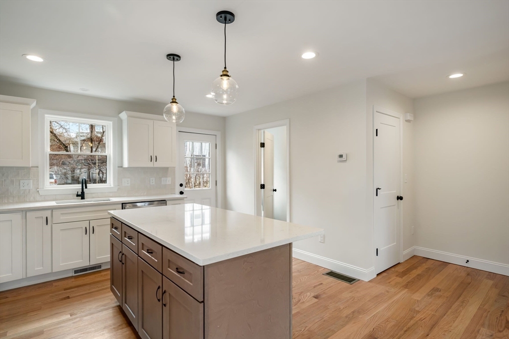 32 Union Street, Unit 32 Lowell, MA 01852 - Photo 19 of 42