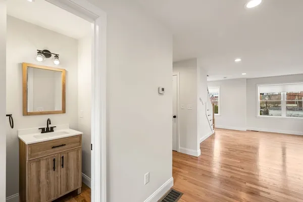 $3,600 | 32 Union Street, Unit 32, Lowell, MA 01852