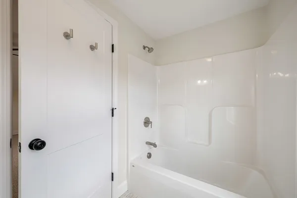 $3,600 | 32 Union Street, Unit 32, Lowell, MA 01852