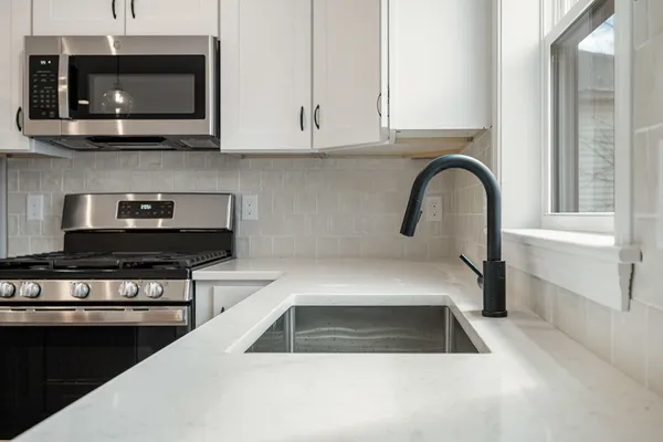 $3,600 | 32 Union Street, Unit 32, Lowell, MA 01852