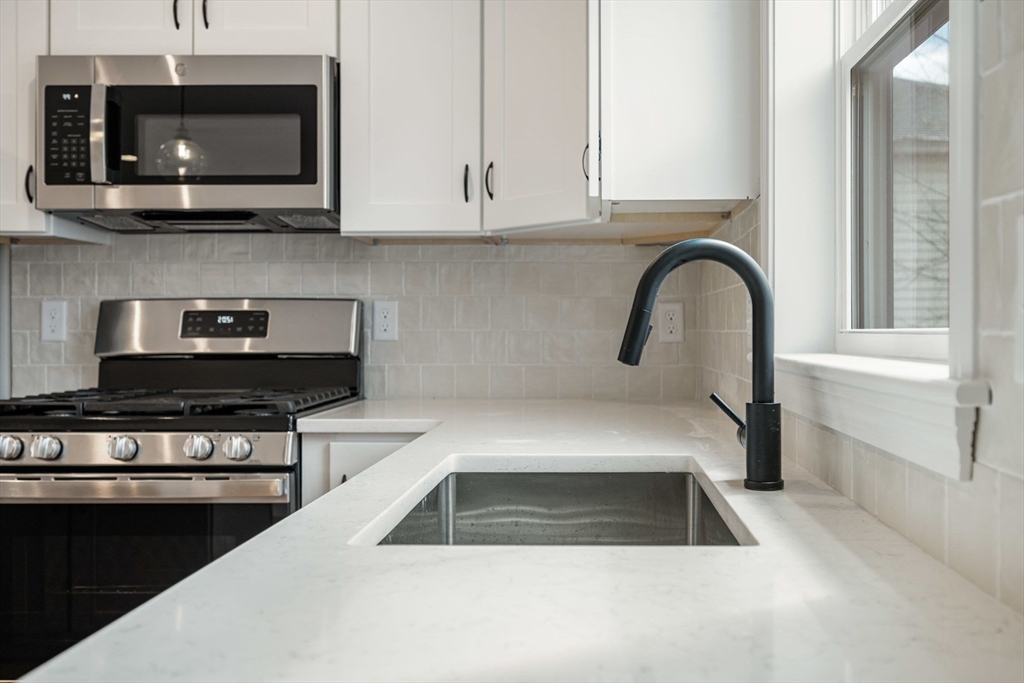 32 Union Street, Unit 32 Lowell, MA 01852 - Photo 6 of 42
