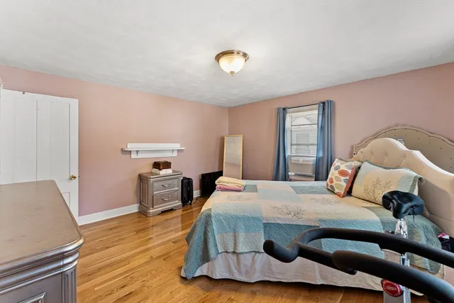 $429,999 | 9 Sanford Street, Medway, MA 02053