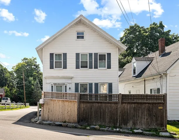 $429,999 | 9 Sanford Street, Medway, MA 02053