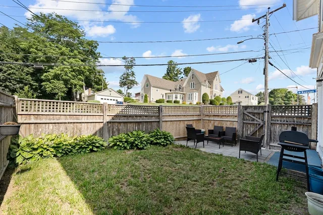 $429,999 | 9 Sanford Street, Medway, MA 02053