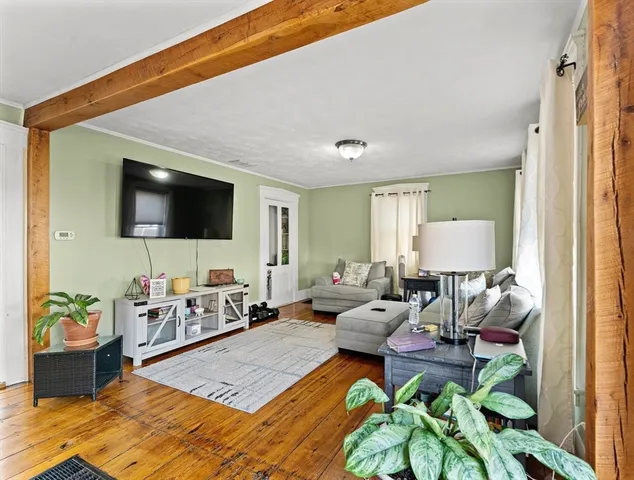 $429,999 | 9 Sanford Street, Medway, MA 02053