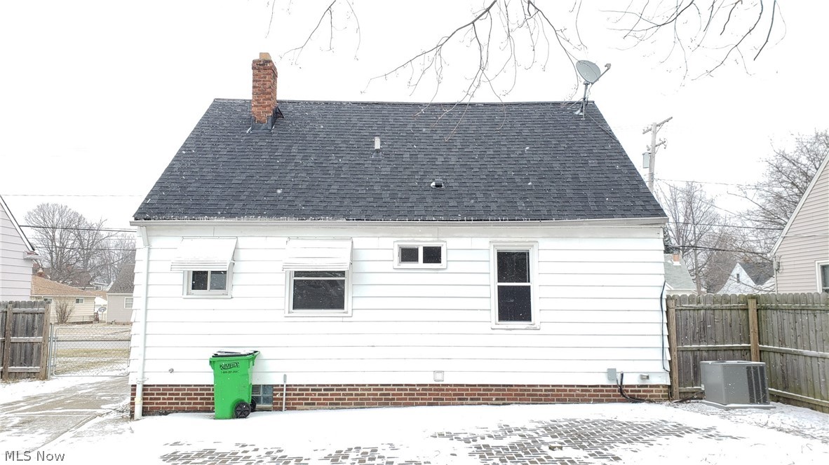 818 Worden Road Wickliffe, OH 44092 - Photo 2 of 11 Gallery Image 2