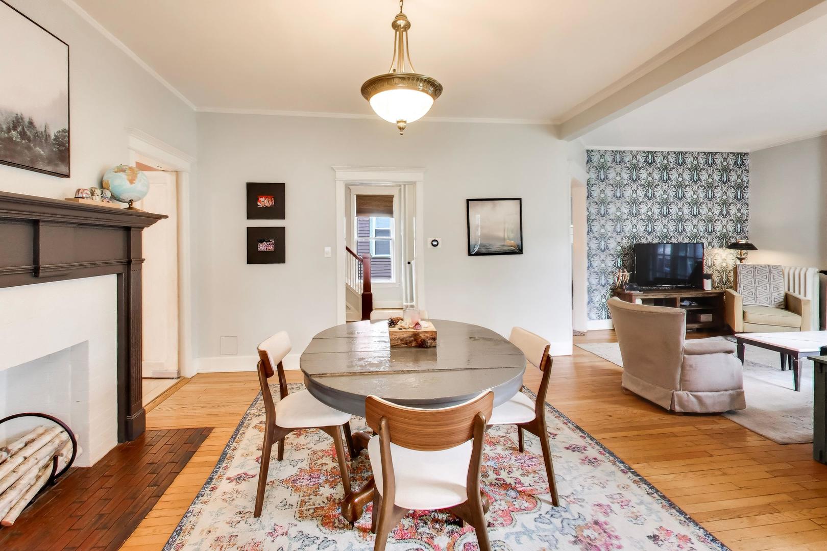 1123 Main Street Evanston, IL 60202 - Photo 11 of 47