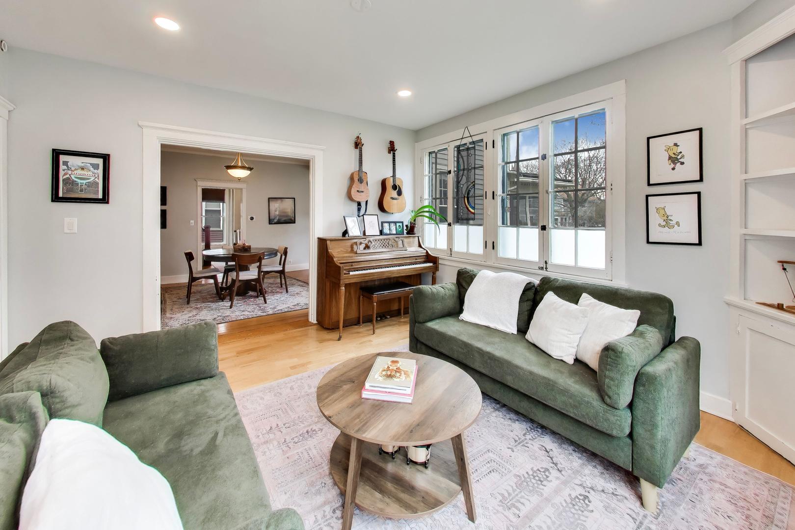 1123 Main Street Evanston, IL 60202 - Photo 14 of 47