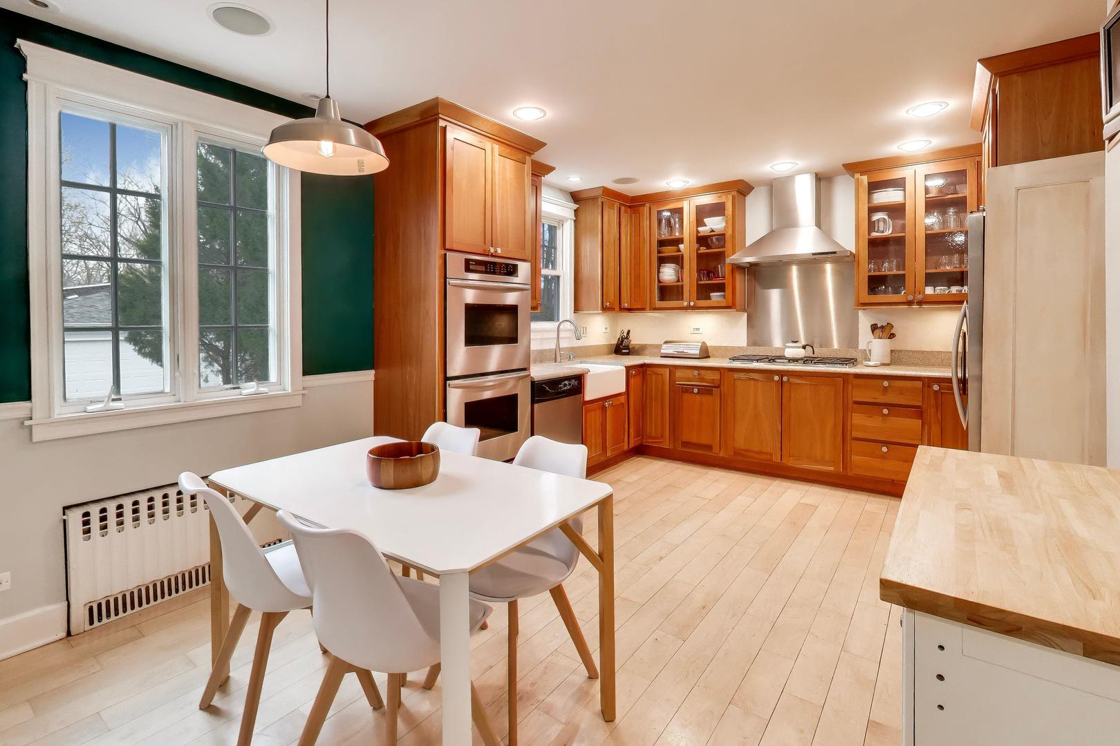 1123 Main Street Evanston, IL 60202 - Photo 15 of 47