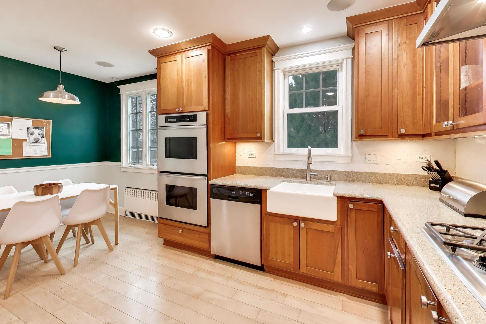 1123 Main Street Evanston, IL 60202 - Photo 17 of 47