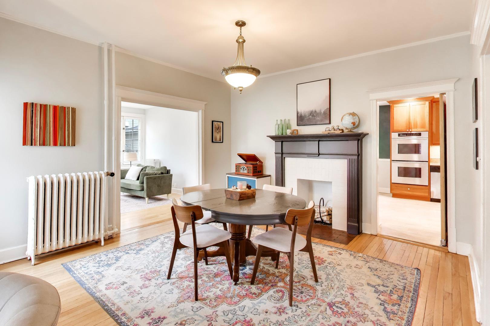 1123 Main Street Evanston, IL 60202 - Photo 10 of 47