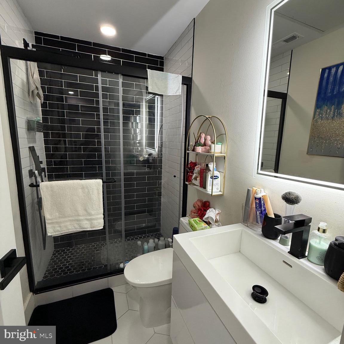 1307 Longfellow Street Northwest, Unit 2 Washington, DC 20011 - Photo 6 of 8