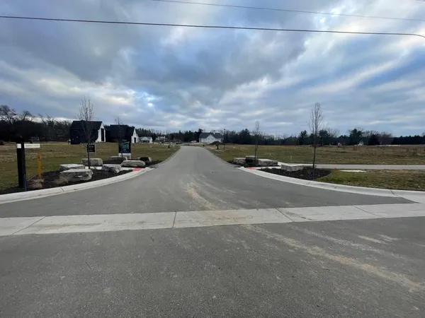 $265,900 | 1224 Bridle Court Southeast, Ada, MI 49301