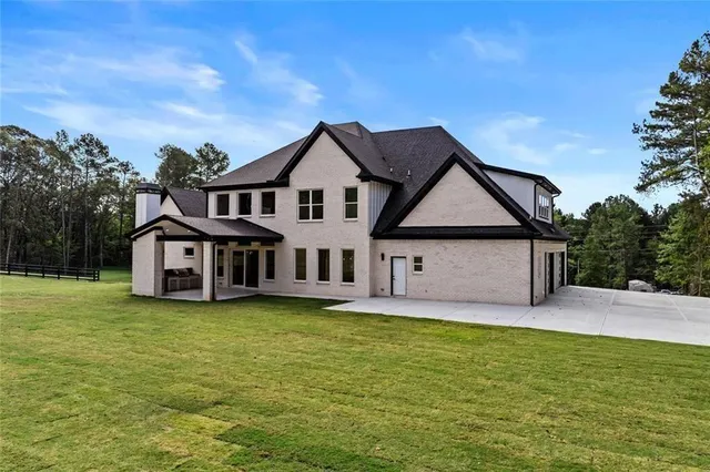 $1,189,999 | 6300 Highway 81, Loganville, GA 30052