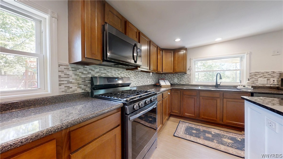 7196 Rapids Road Lockport Town, NY 14094 - Photo 14 of 50