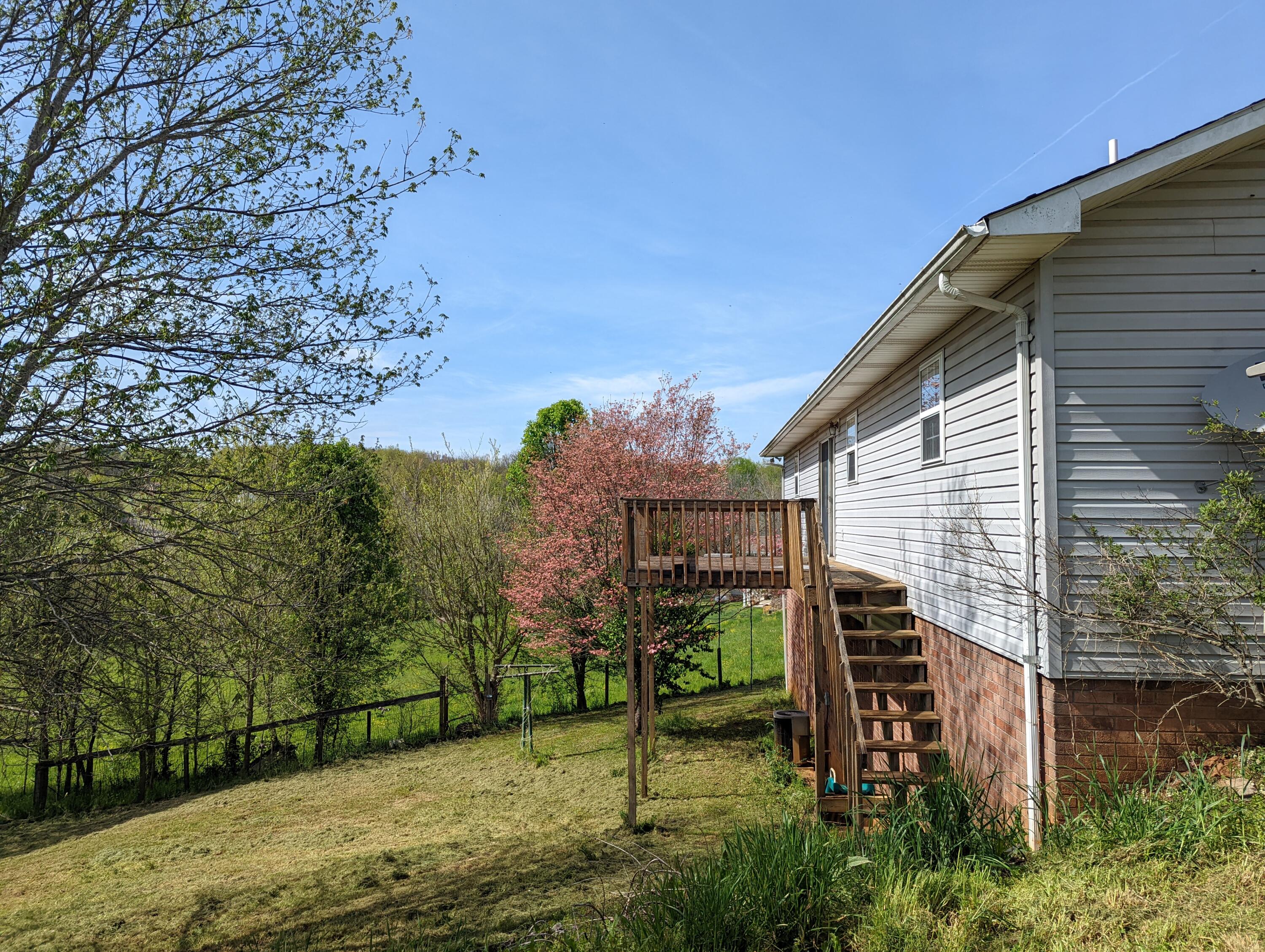 111 Miller Street Limestone, TN 37681 - Photo 4 of 15 PXL_20220420_200245563