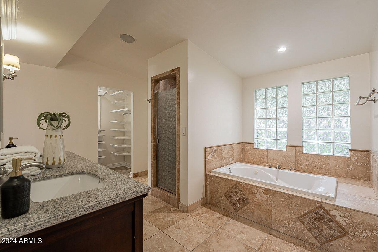 1822 East Bethany Home Road Phoenix, AZ 85016 - Photo 21 of 29 Bethany-41