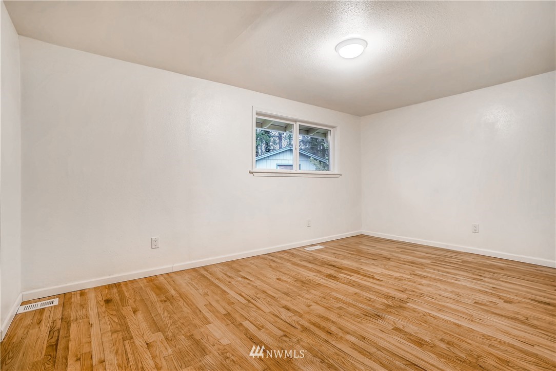 15551 Southeast 148th Street Renton, WA 98059 - Photo 17 of 25 Gallery Image 17