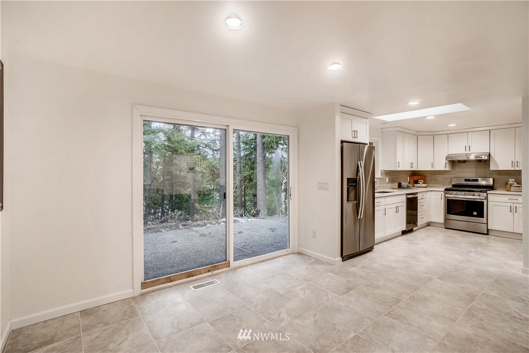 15551 Southeast 148th Street Renton, WA 98059 - Photo 9 of 25 Gallery Image 9