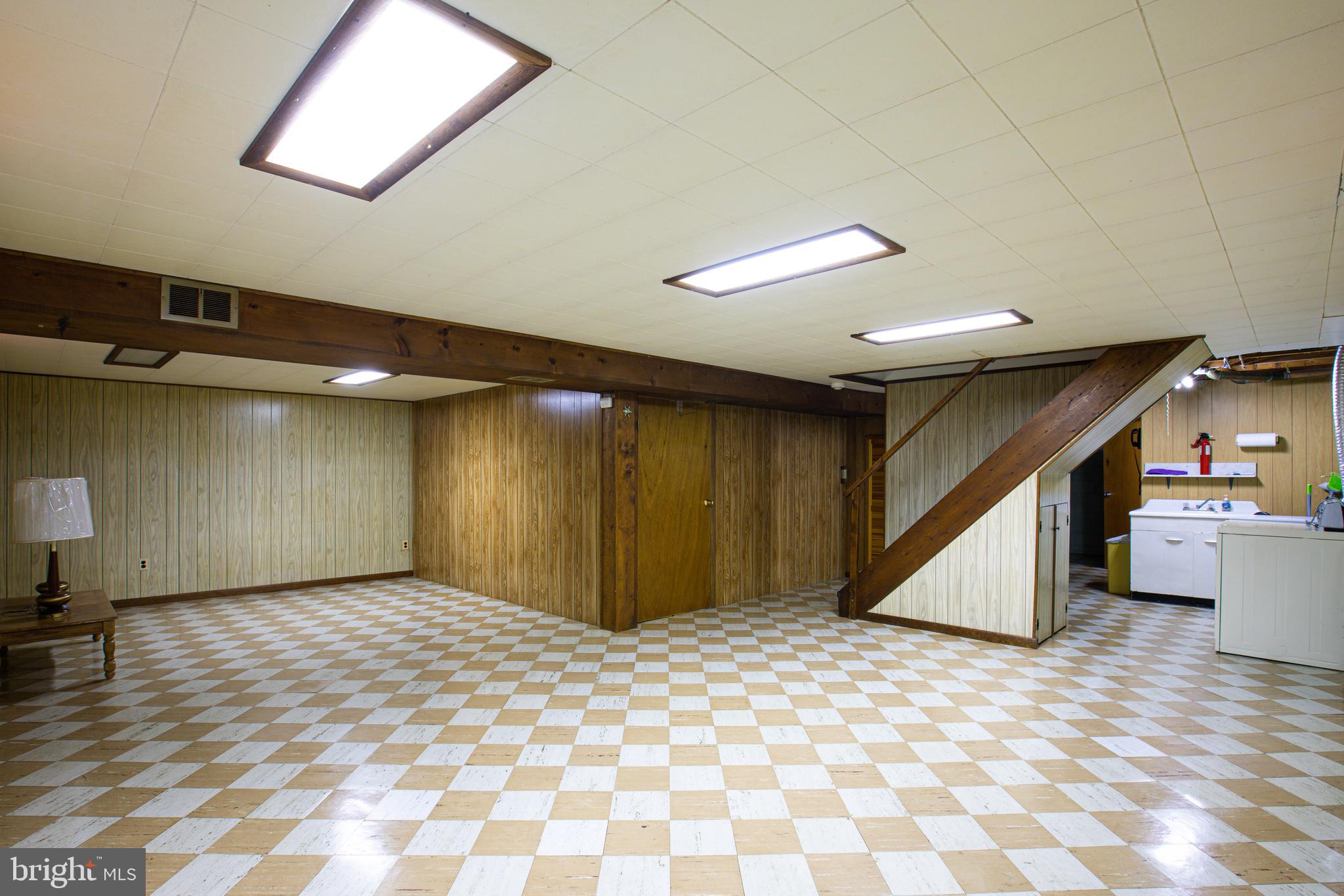 9516 Holiday Manor Road Baltimore, MD 21236 - Photo 22 of 31 Family Room/Lower Level