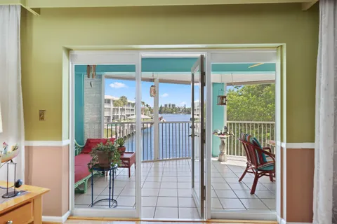 $399,999 | 700 Harbour Drive, Unit 2350, Boca Raton, FL 33431