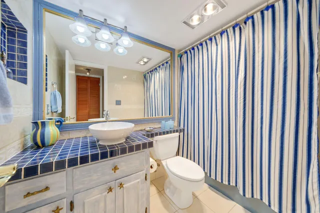 $424,999 | 700 Harbour Drive, Unit 2350, Boca Raton, FL 33431