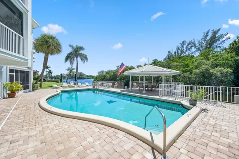 $399,999 | 700 Harbour Drive, Unit 2350, Boca Raton, FL 33431