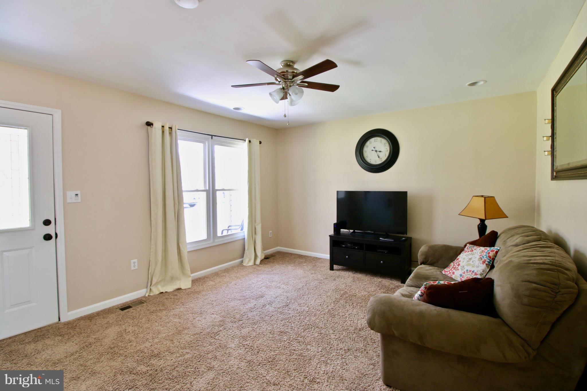 520 Cropp Road Fredericksburg, VA 22406 - Photo 6 of 16 Interior (General)