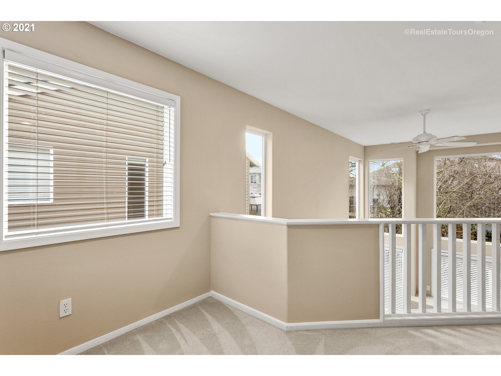 8686 Northeast Rockspring Street Hillsboro, OR 97006 - Photo 17 of 29 Gallery Image 17