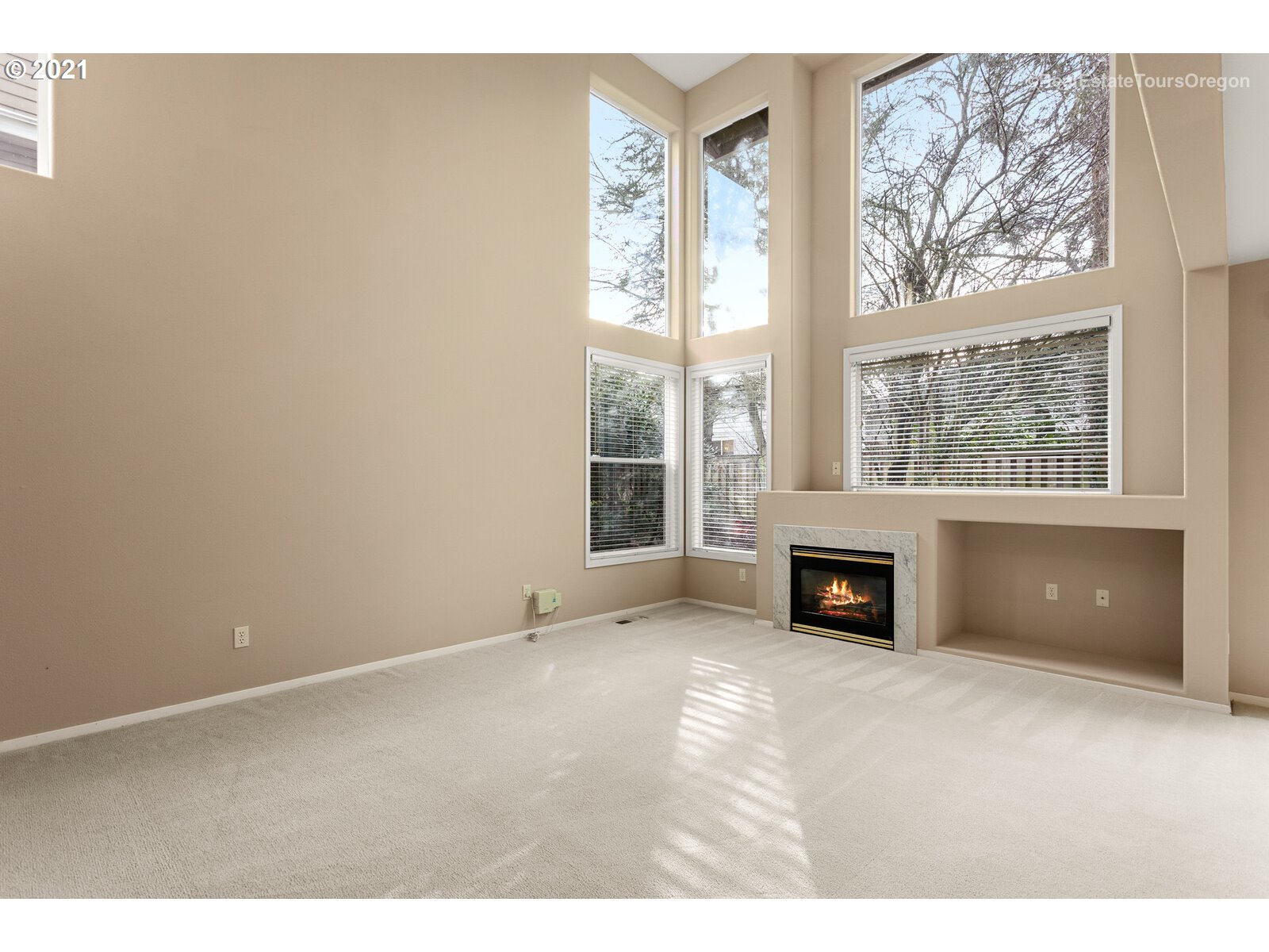 8686 Northeast Rockspring Street Hillsboro, OR 97006 - Photo 3 of 29 Gallery Image 3